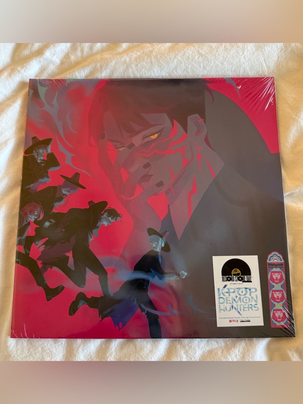 K-POP DEMON HUNTERS Vinyl Soundtrack - Red & Black Graphic Cover